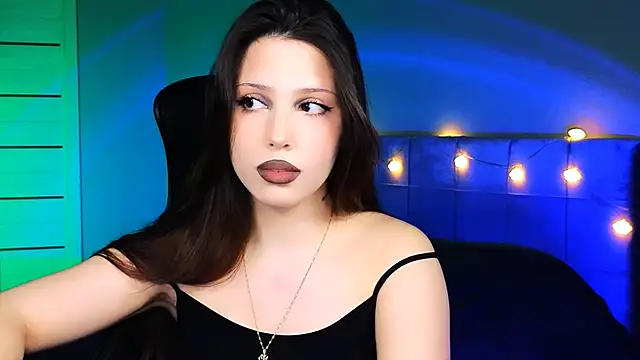 Stacy Gonzales  online show from February 28, 3:26 pm