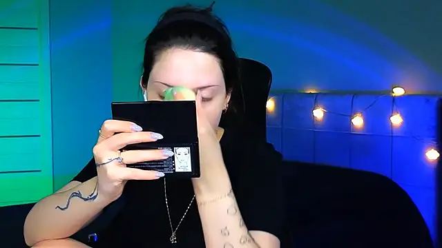 Stacy Gonzales  online show from March 12, 5:57 am