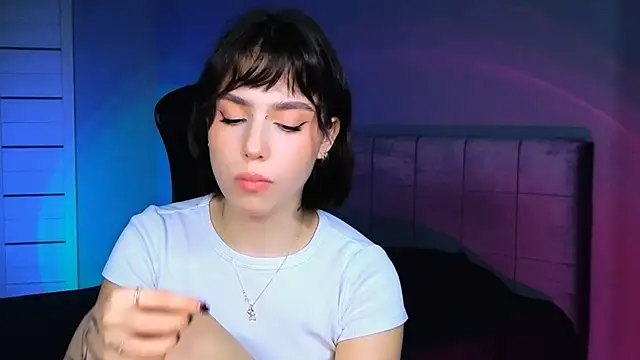 Stacy Gonzales  online show from November 11, 10:26 am