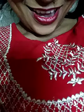Snapshot of Wifesuman40 chatting on January 12, 5:33 pm Wifesuman40 online show from January 12, 5:33 pm
