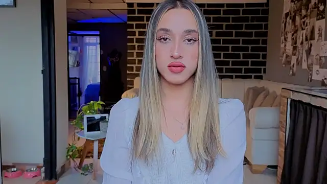 Goddivaa online show from April 7, 9:48 pm