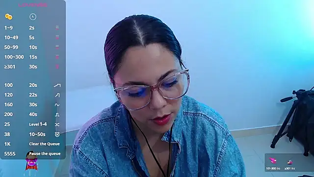 Snapshot of Mailywindsor chatting on February 11, 1:30 pm Mailywindsor online show from February 11, 1:30 pm