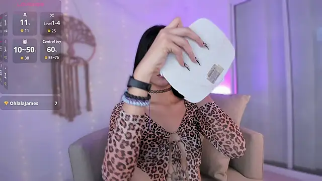 Snapshot of aisha_sakina chatting on September 21, 10:11 pm aisha sakina online show from September 21, 10:11 pm