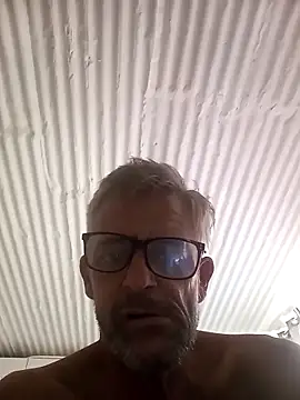 Snapshot of NICJOHNS chatting on February 24, 2:26 pm NICJOHNS online show from February 24, 2:26 pm