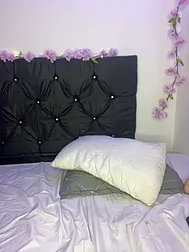 alisson carolina73 online show from January 26, 11:29 pm