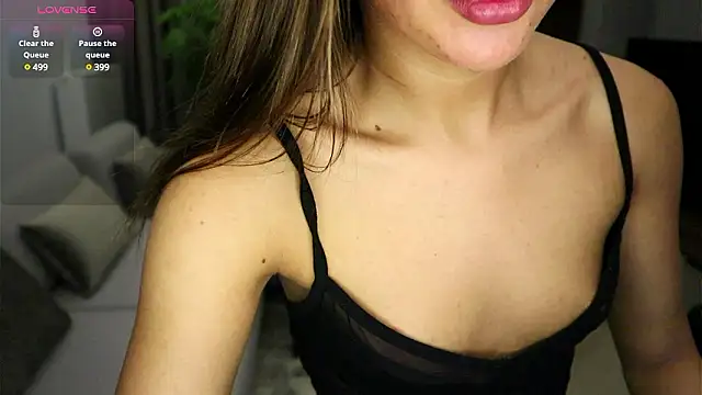 IrisNoire online show from December 6, 1:51 am