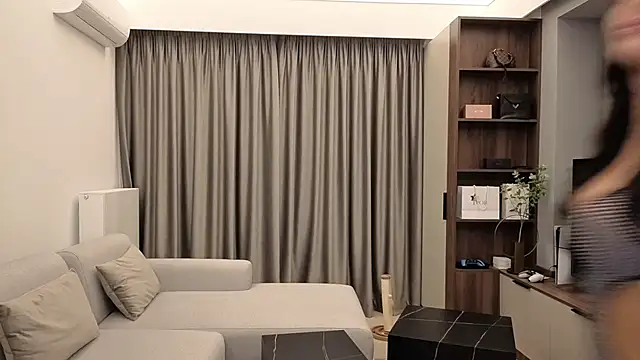 Snapshot of IrisNoire chatting on October 30, 7:58 pm IrisNoire online show from October 30, 7:58 pm