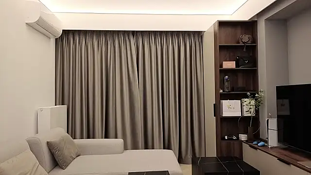 IrisNoire online show from February 14, 8:38 pm