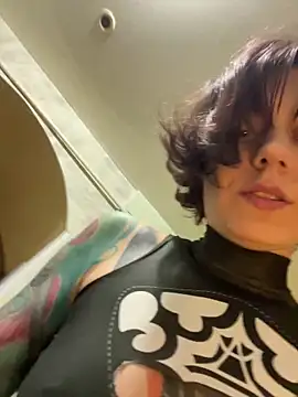 BroadFantasy online show from April 17, 11:08 pm