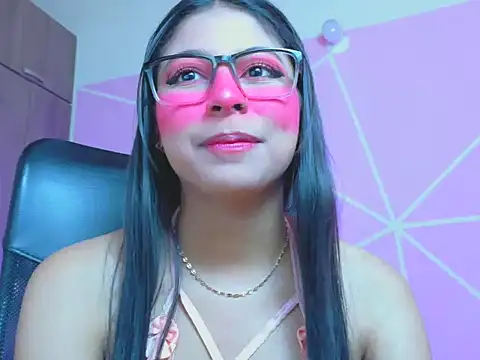 Snapshot of _ALLYSON18_ chatting on April 27, 11:52 am ALLYSON18 online show from April 27, 11:52 am