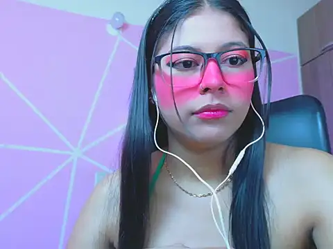 Snapshot of _ALLYSON18_ chatting on May 25, 11:49 am ALLYSON18 online show from May 25, 11:49 am
