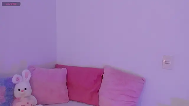 Snapshot of Brisa_blue chatting on April 28, 7:30 pm Brisa blue online show from April 28, 7:30 pm
