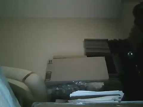 Snapshot of BigDcrizz chatting on October 19, 4:51 pm BigDcrizz online show from October 19, 4:51 pm