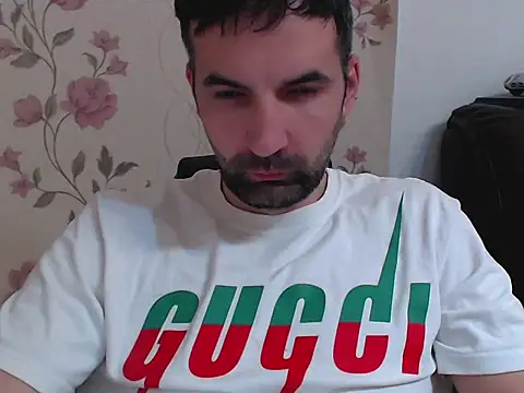 Snapshot of Leo_1617 chatting on April 6, 1:23 pm Leo 1617 online show from April 6, 1:23 pm