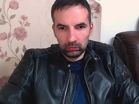 Snapshot of Leo_1617 chatting on April 23, 7:27 pm Leo 1617 online show from April 23, 7:27 pm