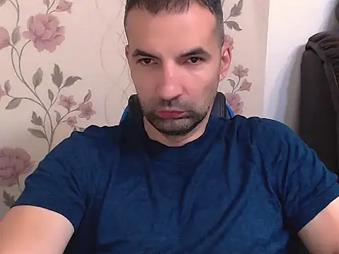 Snapshot of Leo_1617 chatting on July 22, 11:13 am Leo 1617 online show from July 22, 11:13 am