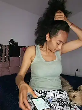 Snapshot of SamaraMartinez chatting on June 21, 10:01 pm SamaraMartinez online show from June 21, 10:01 pm