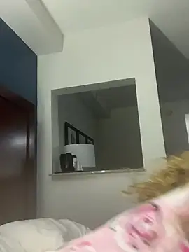 sexxycandyred online show from March 6, 9:17 am