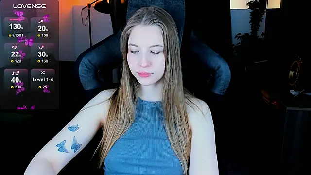 CuteMousee online show from March 15, 3:45 am