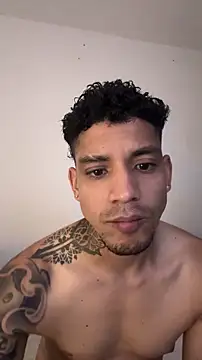 Snapshot of Davidbatista__ chatting on October 16, 7:48 pm Davidbatista online show from October 16, 7:48 pm