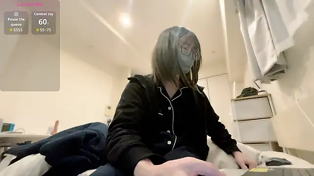 Snapshot of mel__mel chatting on December 20, 3:41 pm mel mel online show from December 20, 3:41 pm