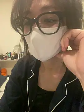 Snapshot of mel__mel chatting on March 18, 12:08 pm mel mel online show from March 18, 12:08 pm