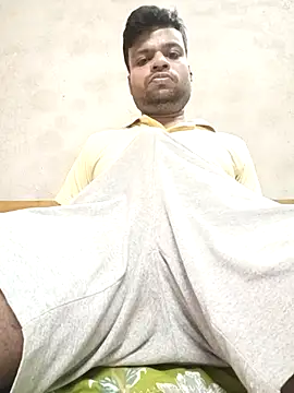Snapshot of RohanBig chatting on May 8, 6:35 pm RohanBig online show from May 8, 6:35 pm