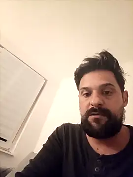 Snapshot of vielcumm chatting on April 4, 7:55 pm vielcumm online show from April 4, 7:55 pm
