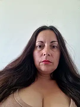 Snapshot of SelieAlMio chatting on May 15, 11:28 am SelieAlMio online show from May 15, 11:28 am
