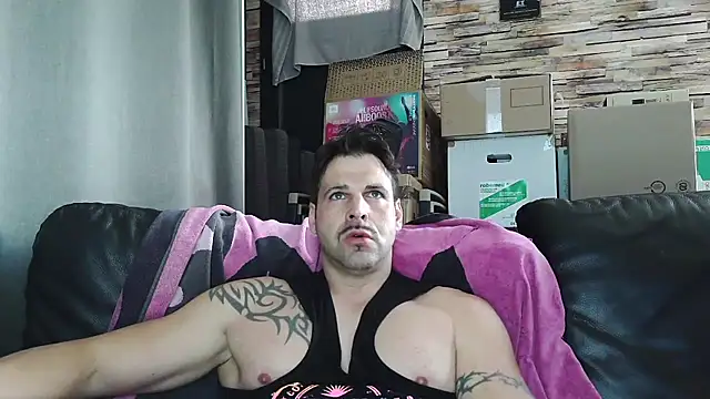 XxBigboybandxX online show from February 23, 2:03 pm