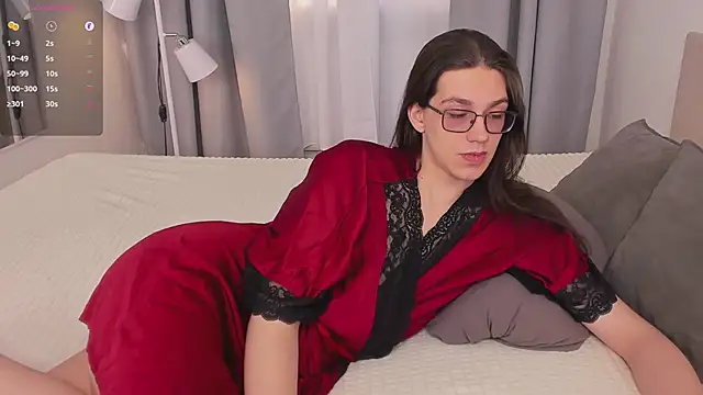 Alfreda Mills online show from February 18, 10:33 am