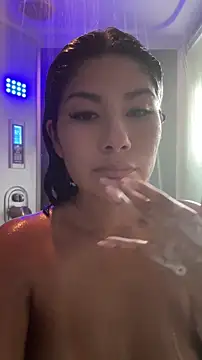 Snapshot of princesschini chatting on May 22, 6:46 pm princesschini online show from May 22, 6:46 pm
