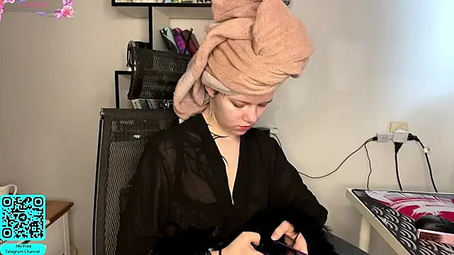 EngelAlman online show from March 3, 7:03 am