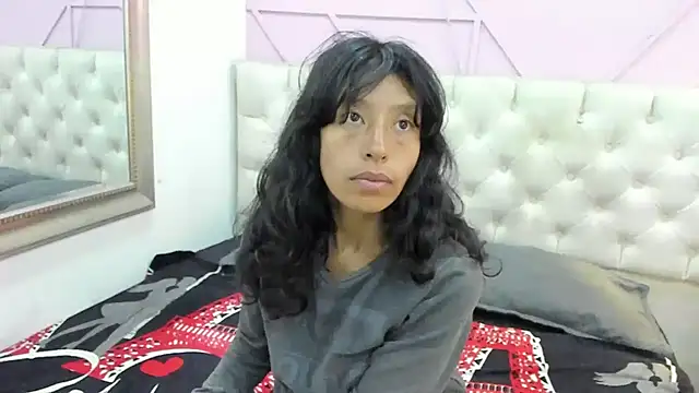 Snapshot of karolinee_66_ chatting on April 25, 4:04 am karolinee 66 online show from April 25, 4:04 am
