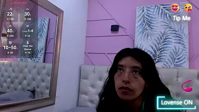 Snapshot of karolinee_66_ chatting on May 20, 4:18 am karolinee 66 online show from May 20, 4:18 am