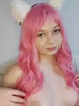 Snapshot of Ekaterina27 chatting on December 16, 5:06 am Ekaterina27 online show from December 16, 5:06 am