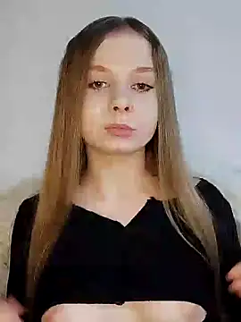 Snapshot of Ekaterina27 chatting on December 23, 7:28 am Ekaterina27 online show from December 23, 7:28 am