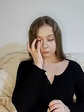 Snapshot of Ekaterina27 chatting on December 23, 10:32 am Ekaterina27 online show from December 23, 10:32 am