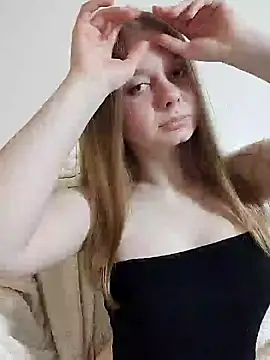 Snapshot of Ekaterina27 chatting on January 28, 7:11 am Ekaterina27 online show from January 28, 7:11 am