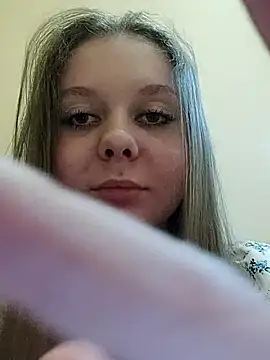 Snapshot of Ekaterina27 chatting on March 5, 7:06 pm Ekaterina27 online show from March 5, 7:06 pm