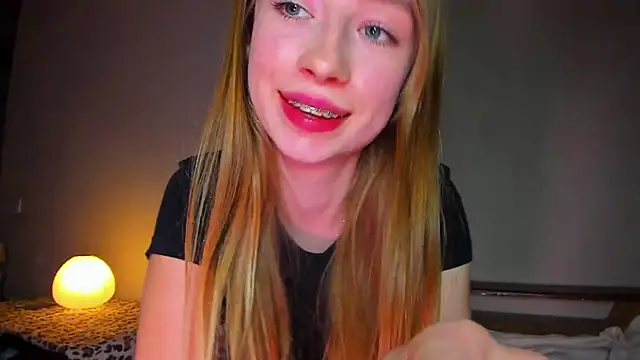 minidivaa  online show from April 2, 7:22 pm