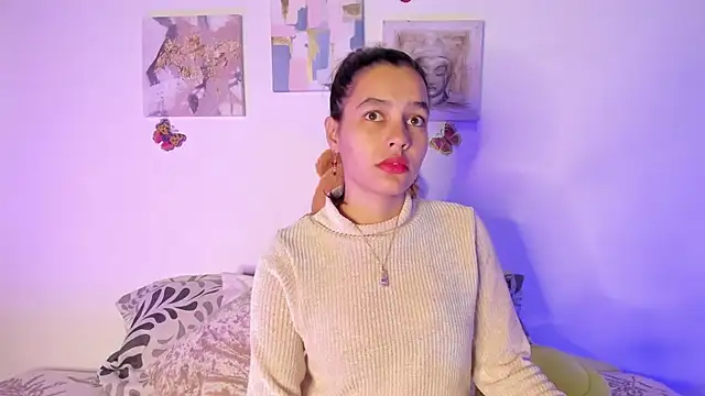 Snapshot of samara_jonness chatting on February 9, 9:17 pm samara jonness online show from February 9, 9:17 pm