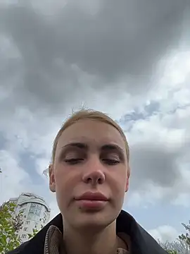 SandraCarter online show from April 19, 8:46 am