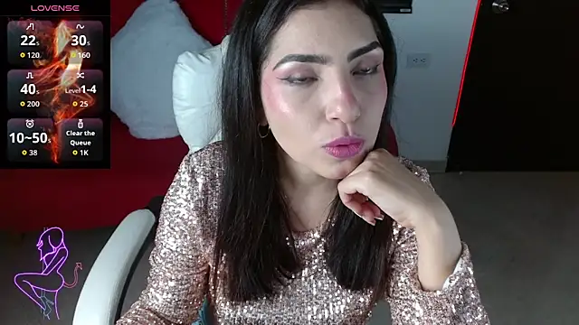 Carolaine69  online show from March 19, 1:04 pm