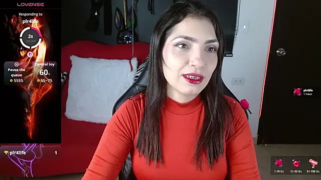 Carolaine69  online show from March 26, 1:17 pm