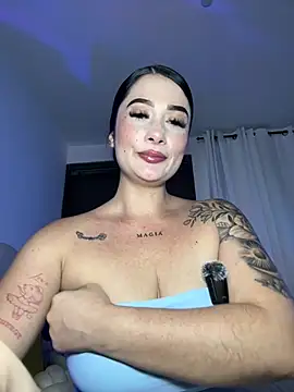 Snapshot of Libia_James chatting on May 29, 11:14 pm Libia James online show from May 29, 11:14 pm