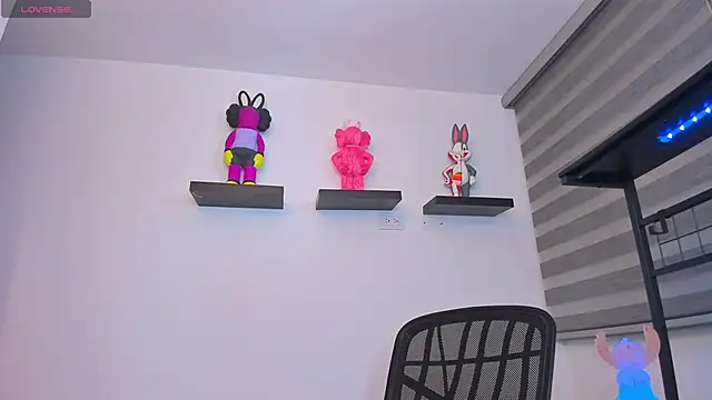 Gangster Girl online show from January 8, 2:14 am