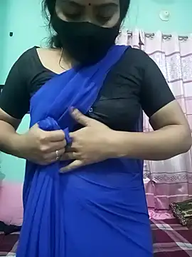 Snapshot of Amisha-2 chatting on January 6, 2:14 pm Amisha-2 online show from January 6, 2:14 pm