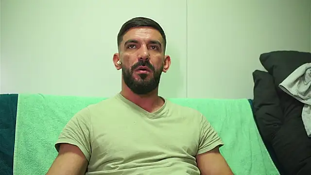 Snapshot of Adam_First chatting on February 17, 4:53 am Adam First online show from February 17, 4:53 am