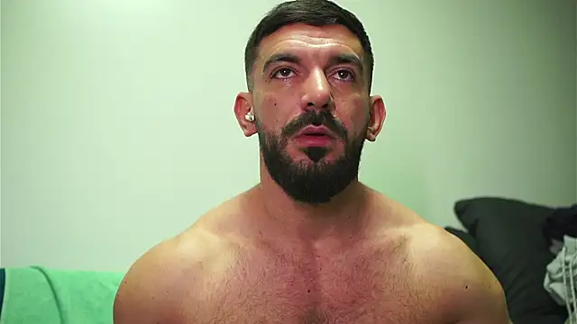 Snapshot of Adam_First chatting on February 19, 5:03 am Adam First online show from February 19, 5:03 am